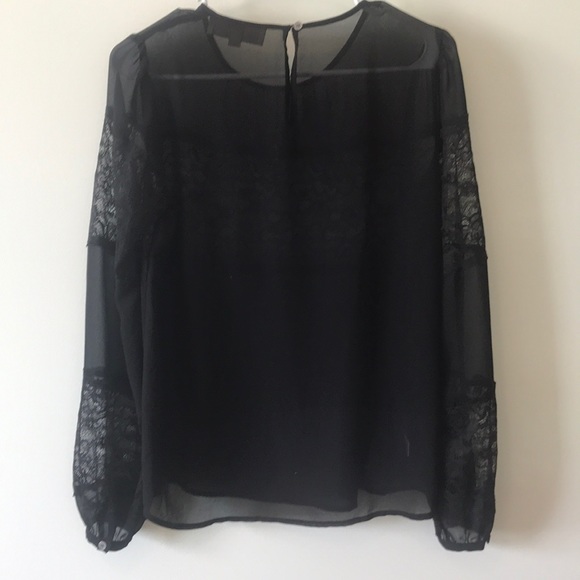 BLACK BLOUSE WITH LACE DETAILING - Picture 4 of 5